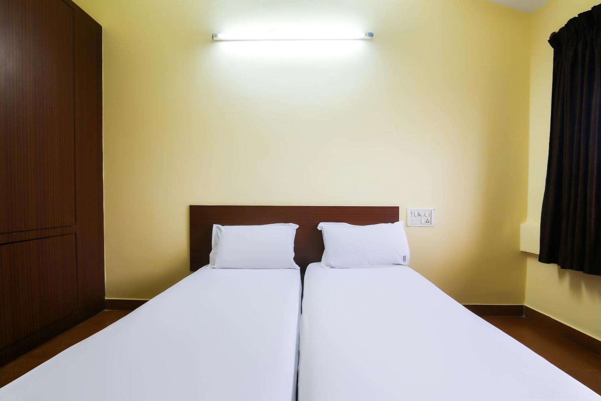Hotel O Raviraj Classic Cana Luaran gambar