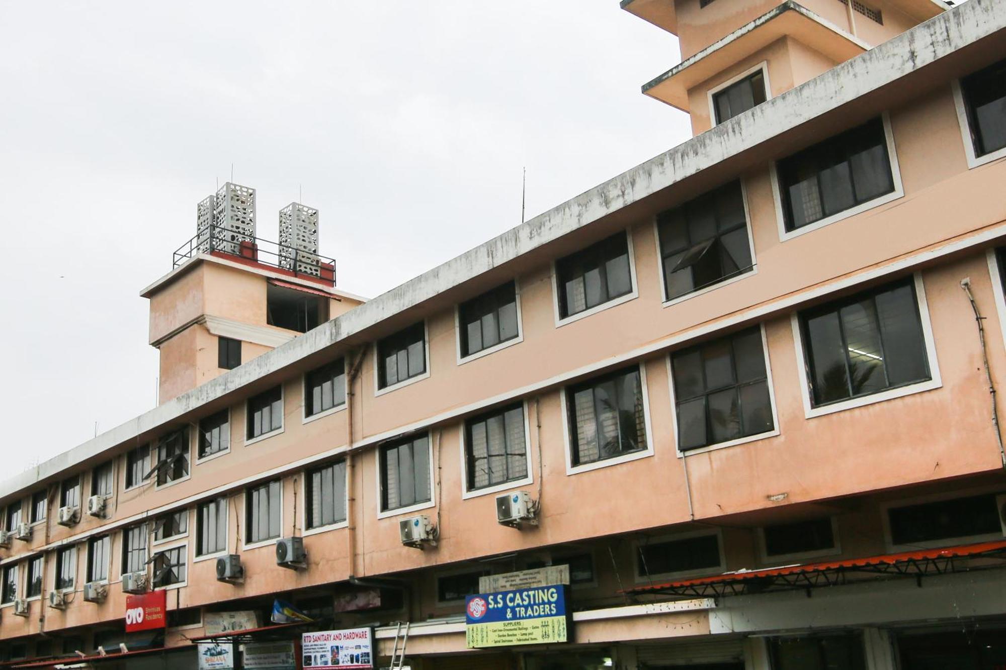 Hotel O Raviraj Classic Cana Luaran gambar